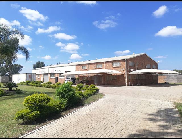 1,400M² FACTORY FOR SALE IN KLERKSOORD